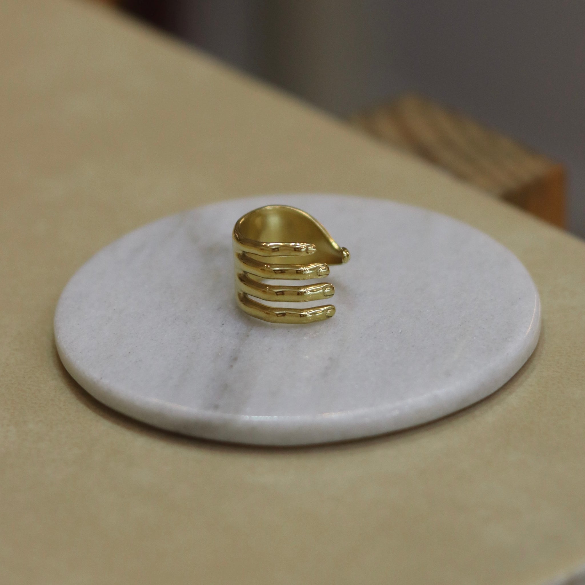 Anillo Aviles