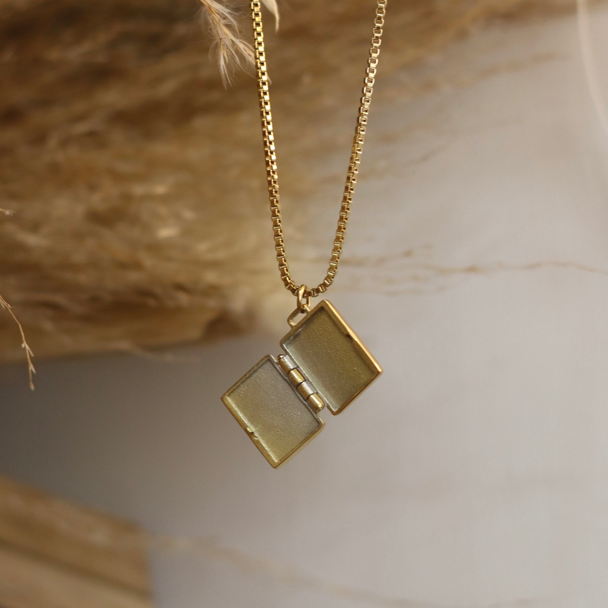 Collar Messina
