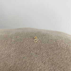 Arete Camelia - Oro 10k